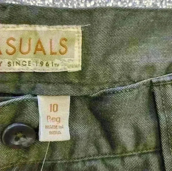 RETRO 90S CASUALS SIZE 10  KAHKI SHORTS - Picture 5 of 6